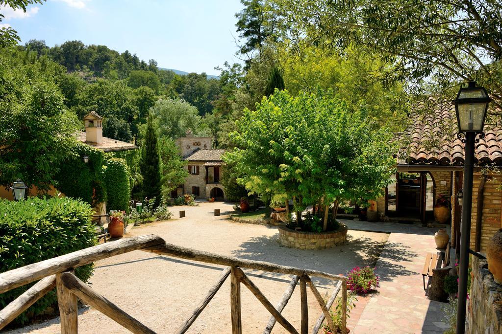 Le Querce Di Assisi Guest House Piano Delle Pieve Екстериор снимка